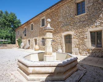 Charming mill dating from the 18th century 10 km from Uzès - Baron
