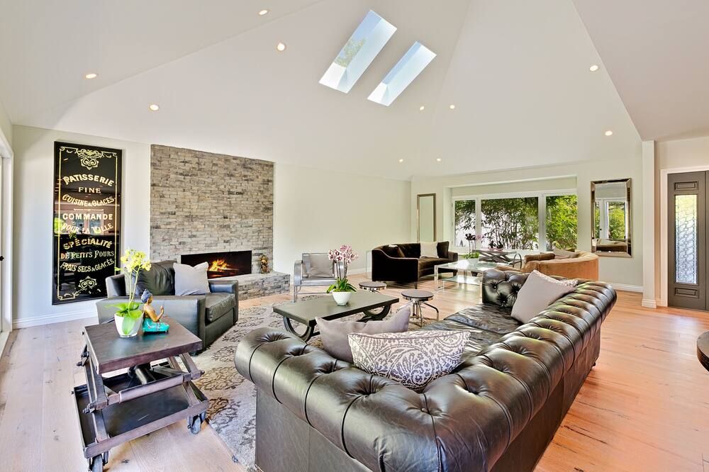 New Specials - Stunning Hollywood Hills Los Feliz Custom Pool Home - לוס אנג'לס - סלון