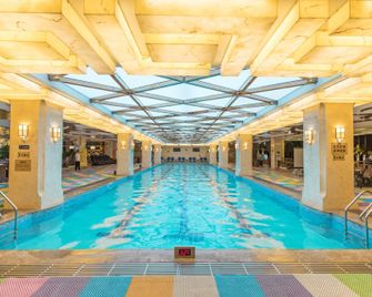 Wuhan Friendship International Hotel - Wuhan - Pool