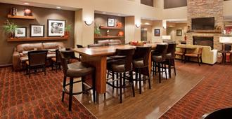 Hampton Inn And Suites Watertown - Watertown - Restaurante