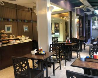 Sawasdee Hotel @ Sukhumvit Soi 8 - Bangkok - Restaurant