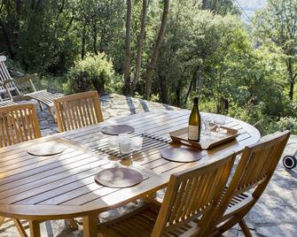 3 bedroom mountainside villa - Hérépian - Patio