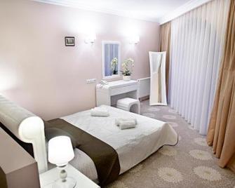 Hotel Rozdroze Nieborow - Bolimów - Slaapkamer