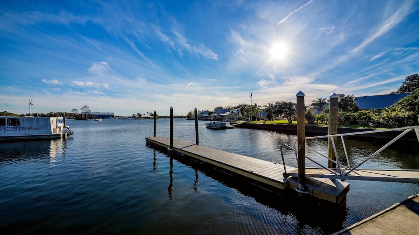 بادليتيل ووترفرونت لودج، ترايدمارك كوليكشن باي ويندام