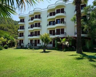 Maris Hotel - Turunç - Budova