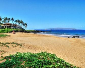 Makena Surf, #C-106 Condo - Kahului - Beach