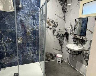 B&B Fortyfive - Napoli - Kylpyhuone
