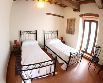 B&B Stradivari - Cremona - Schlafzimmer