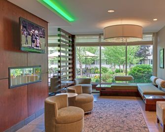 Holiday Inn Bangor By IHG - Bangor - Lounge