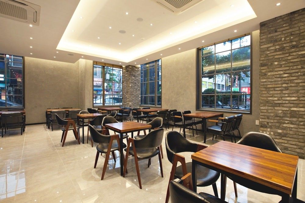 Gnb Hotel - פוסן - מסעדה