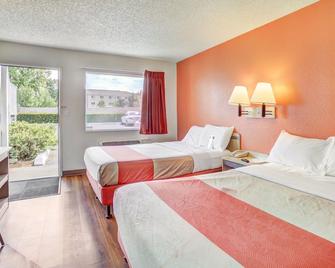 Motel 6 Medford North - מדפורד - חדר שינה