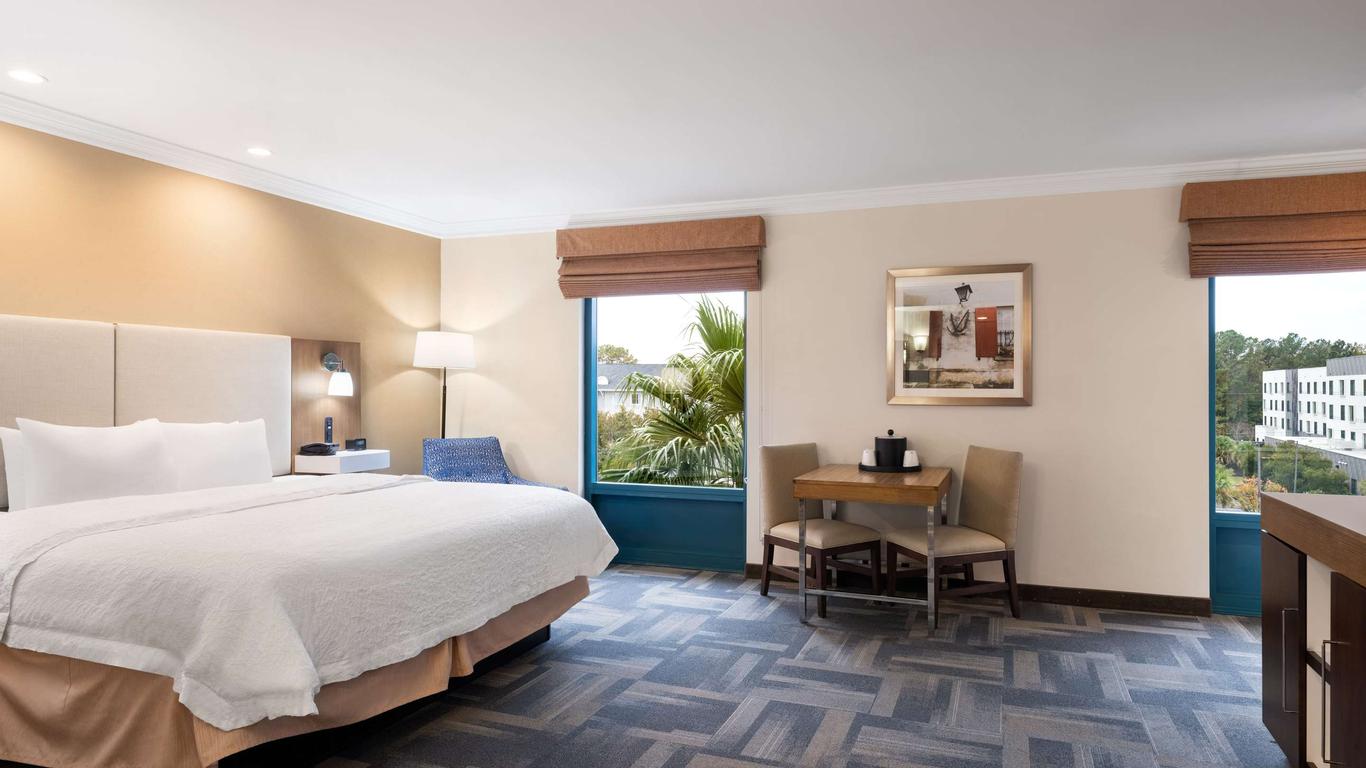 Hampton Inn Charleston-North