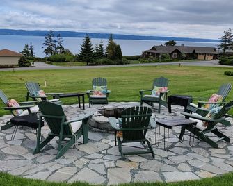 Stunning Saratoga Passage View! - Oak Harbor - Patio
