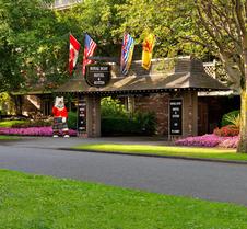 Royal Scot Hotel & Suites
