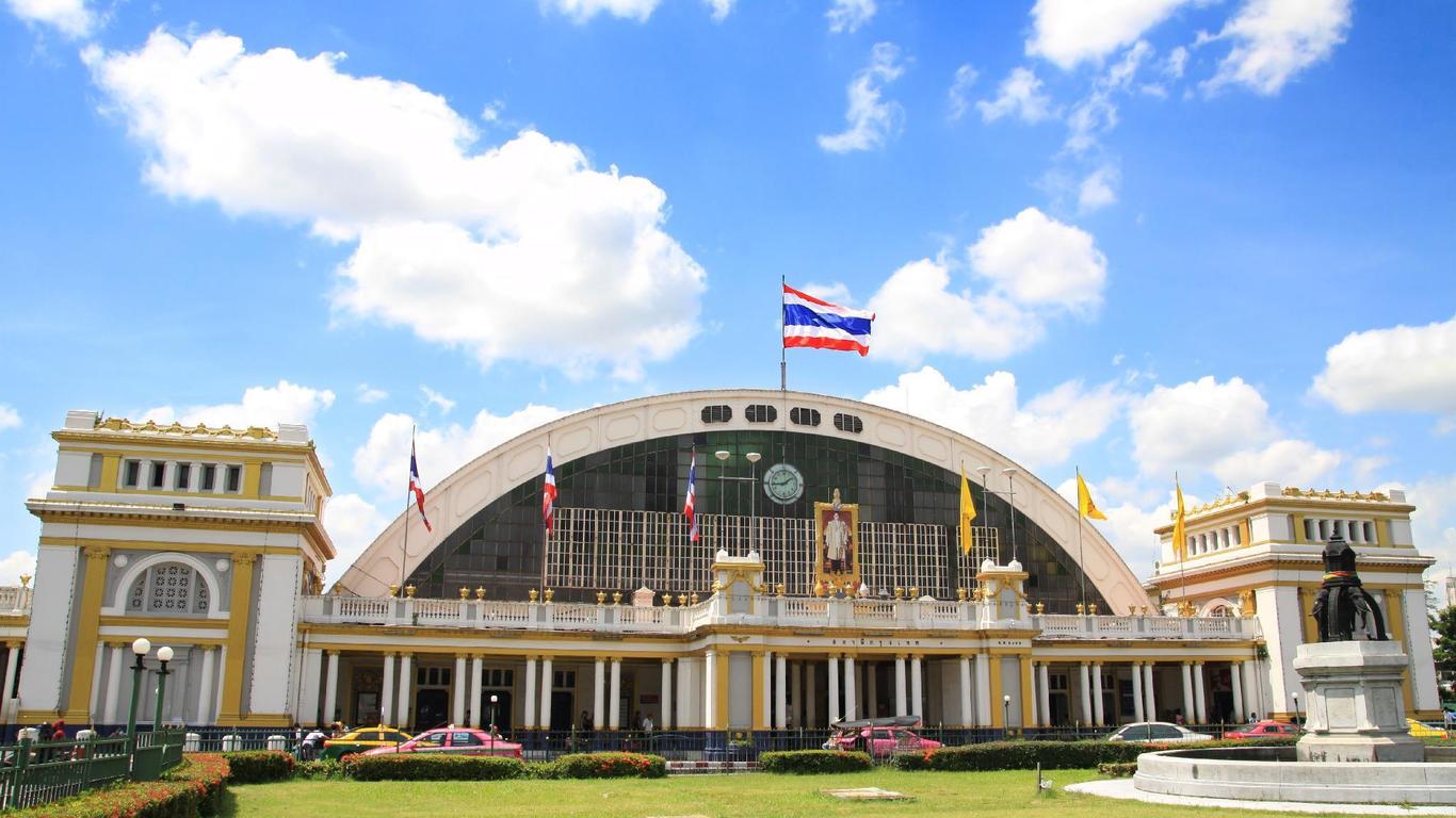 Oaks Bangkok Sathorn