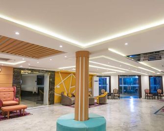 Hotel Starlight - Nepalganj - Lobby