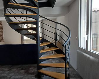 L'Escapade Courteline - Thouars - Aufgang