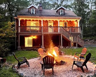 Cabin at Paradise Lake - Catskill - Patio
