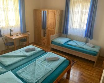 Gasthof Knezevic - Leoben - Schlafzimmer