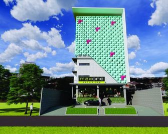 Maxonehotels Kota Harapan Indah Bekasi - Bekasi - Будівля