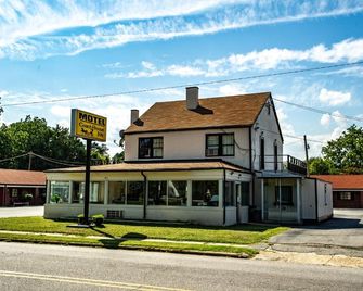 Coach House Inn - Edenton - Budova