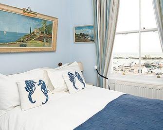 The Royal Harbour Hotel - Ramsgate - Schlafzimmer
