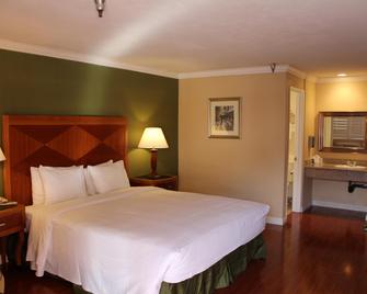 Garvey Inn - Monterey Park - Bedroom