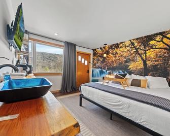Waterfall Retreat | Serene Room with Forest Mural at Green Acres Retreat - Hancock - Habitación