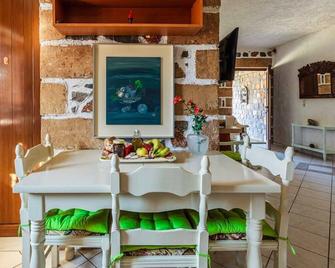 Mani's Garden Paradise - Elia Secluded Retreat - Stoupa - Essbereich