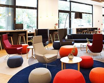 Holiday Inn Express Remscheid By IHG - Remscheid - Budova
