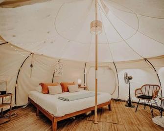 Mimosa Hill Wanderlust Woods - Cosby - Bedroom