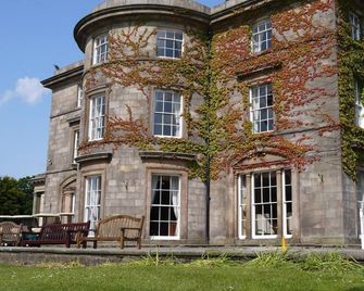 Shaw Hill Golf Resort & Spa Hotel - Chorley - Building