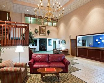 City Express By Marriott Findlay - Findlay - Lobby