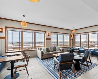 Hampton Inn by Hilton Duluth Canal Park - Duluth - Spisestue