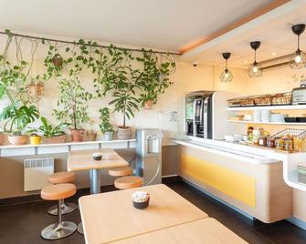 Ibis Budget Mâcon Nord - Mâcon - Building