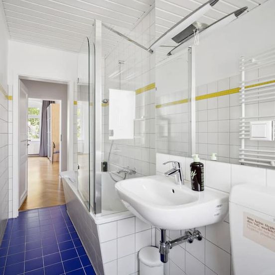 Bathroom view of Limehome Dresden Tannenstraße