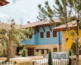 Blerina's Agritourism Concept - Kamëz - Gebäude