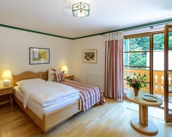 Naturidyll Hotel Hammerschmiede - Anthering - Bedroom