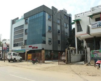 OYO 3129 Dps Inn - Prayagraj - Building