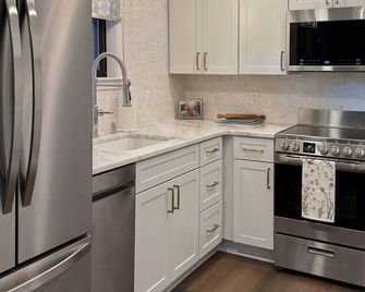 Luxury Cottage 'Finch' full of amenities in Collegedale perfect for a getaway! - Ooltewah - Küche
