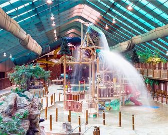 2BR Westgate Resort Sleeps 10 - Smoky Mtn Condo with Free Water Park - Gatlinburg