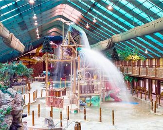 2BR Westgate Resort Sleeps 10 - Smoky Mtn Condo with Free Water Park - Gatlinburg