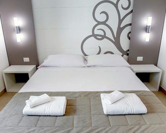 Ungaretti Resort - Porto Cesareo - Bedroom