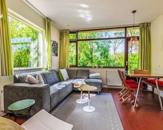 Parkside Residence Oostkapelle by Interhome - Oostkapelle - Wohnzimmer