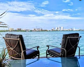 Sina Suites - Cancún