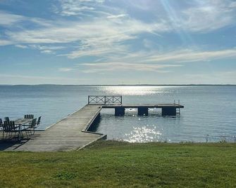 Stylish lake view house - Vadstena - Slaapkamer
