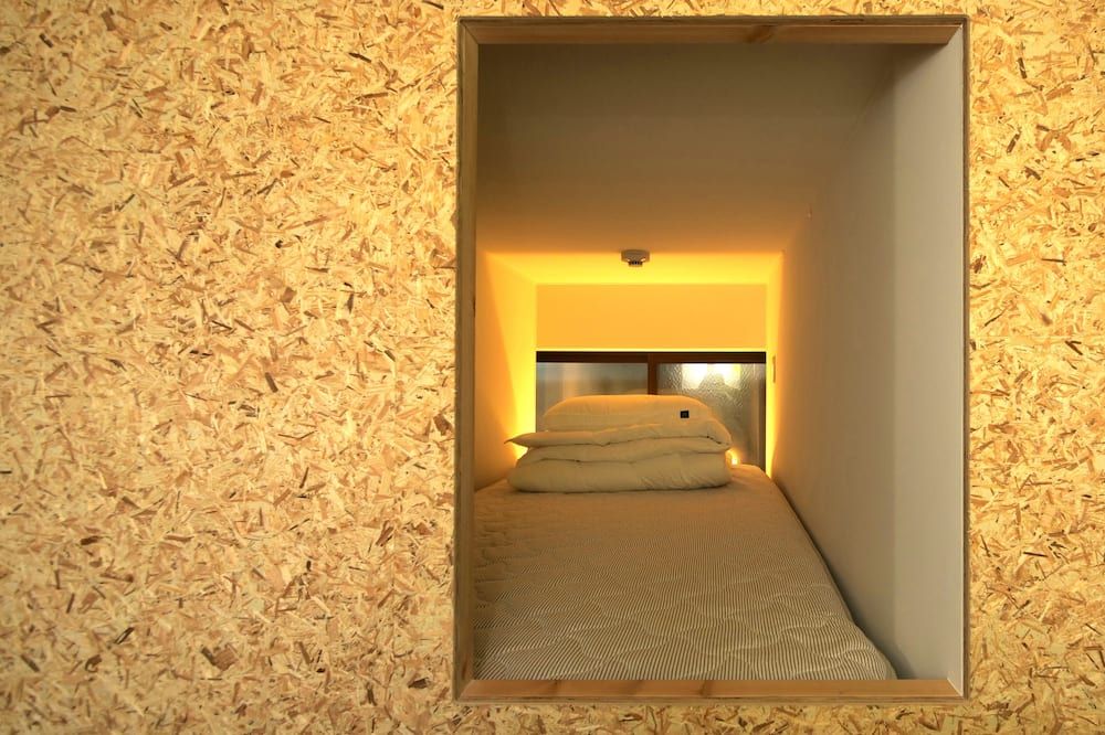 Bench - Hostel - Kamakura - Hallway