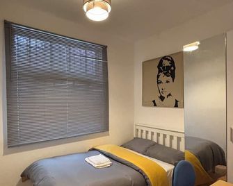 Sterling Suites Ealing - Woking - Soveværelse