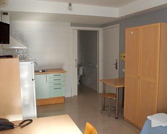 Apartaments Turístics Residencia Vila Nova - Vilanova i la Geltrú - Cocina