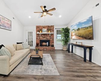 Pet-Friendly Farm Stay in Northwest Arkansas - Lincoln - Sala de estar